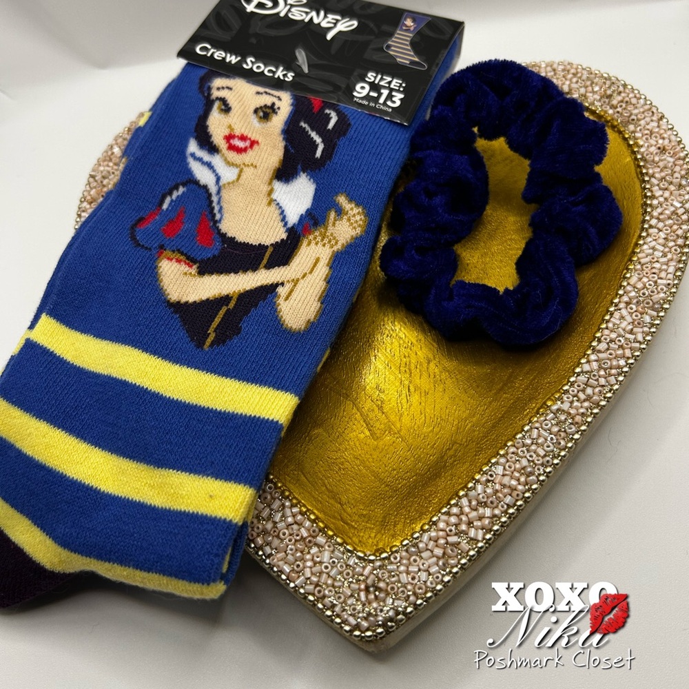 Snow White Crew Socks and Scrunchie Set